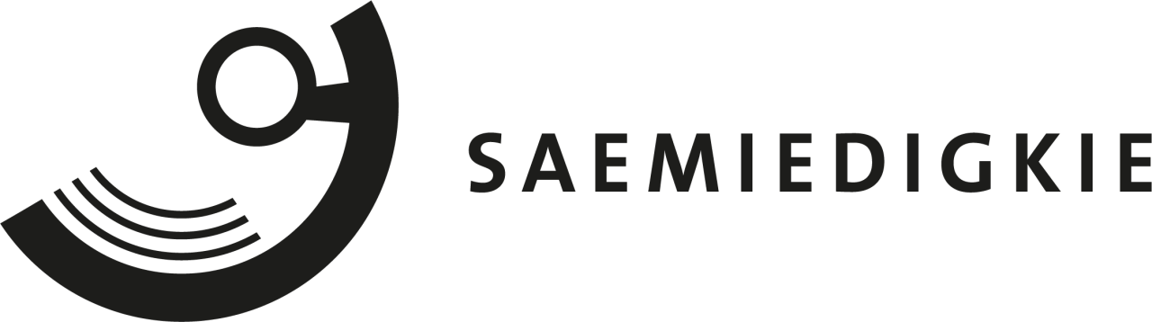 saemiedigkie_logo_sorsamisk_liggende_sort_transparent